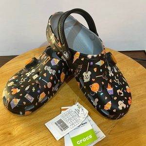 Disney crocs size woman 11 Men 9 NEW
